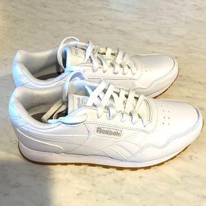 White Reebok women’s size 8.5